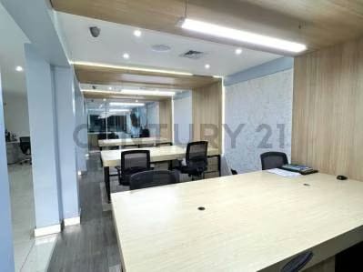 Quinta de lujo en venta para uso de oficinas .Urbanización Chuao, Baruta. L.ll - 6