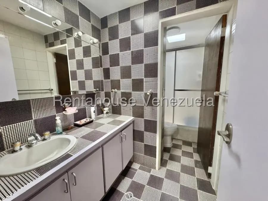 Casa en Venta en La Boyera Caracas - 3
