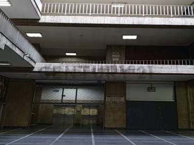 En venta oficina en el Centro Comercial Galerias Miranda de Chacao - 2