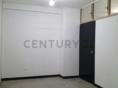 En venta oficina en el Centro Comercial Galerias Miranda de Chacao - 7