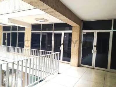 En venta oficina en el Centro Comercial Galerias Miranda de Chacao - 10