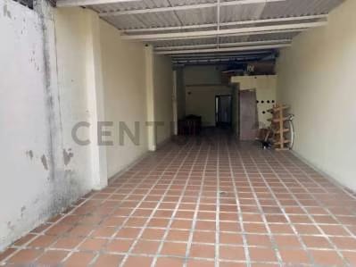 Local comercial en venta en Catia (FM) - 2