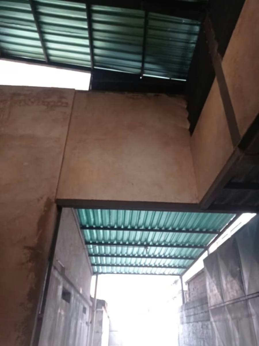 Galpon en Venta en Lechería - 3