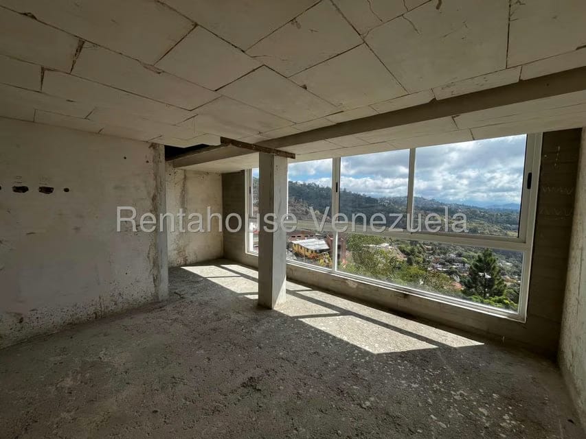 Casa (Multipes Niveles) en Venta en Oripoto, Distrito Metropolitano - 15