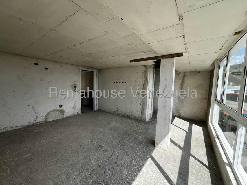 Casa (Multipes Niveles) en Venta en Oripoto, Distrito Metropolitano - 16