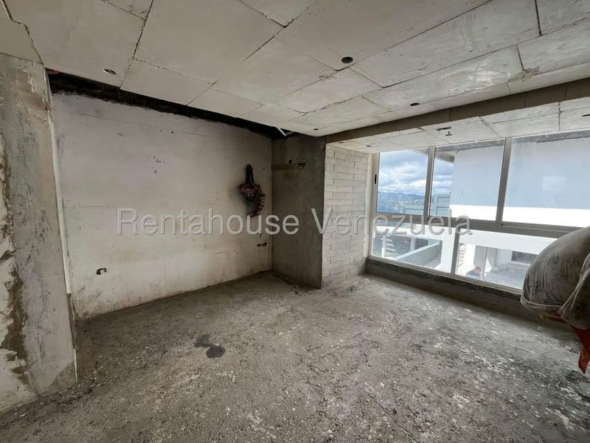 Casa (Multipes Niveles) en Venta en Oripoto, Distrito Metropolitano - 17