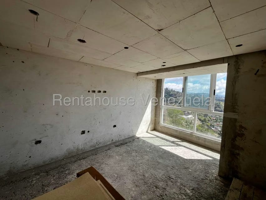 Casa (Multipes Niveles) en Venta en Oripoto, Distrito Metropolitano - 19