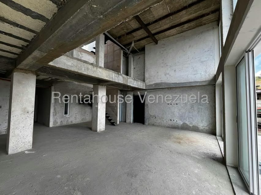 Casa (Multipes Niveles) en Venta en Oripoto, Distrito Metropolitano - 23