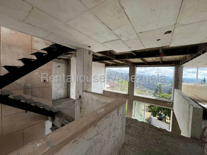 Casa (Multipes Niveles) en Venta en Oripoto, Distrito Metropolitano - 8
