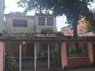 Inmueble ideal para proyecto comercial sobre terreno propio