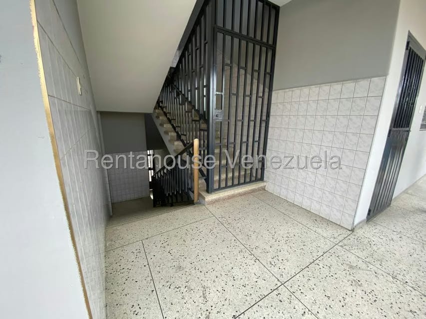 Comercial (Oficina) en Alquiler en Centro, Portuguesa - 12