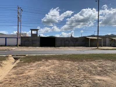 Terreno En Venta en Puerto La Cruz. Av Daniel Camejo Octavio