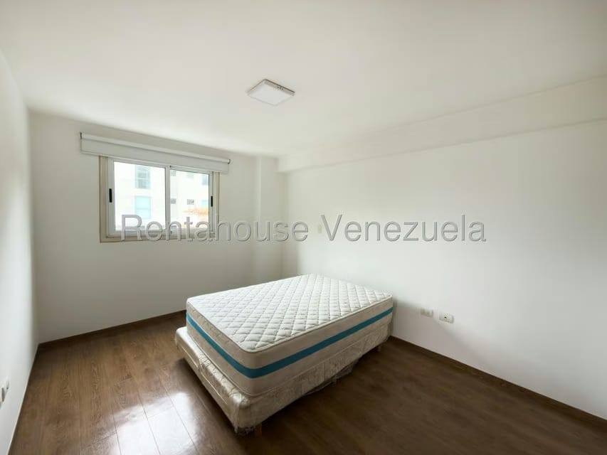 Apartamento (1 Nivel) en Alquiler en Los Naranjos de Las Mercedes, Distrito Metropolitano - 12