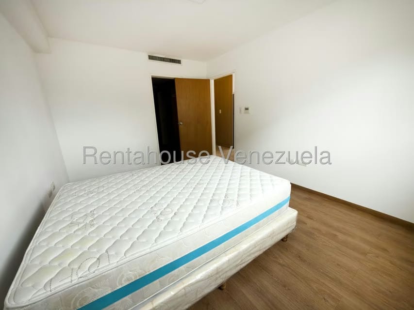 Apartamento (1 Nivel) en Alquiler en Los Naranjos de Las Mercedes, Distrito Metropolitano - 13