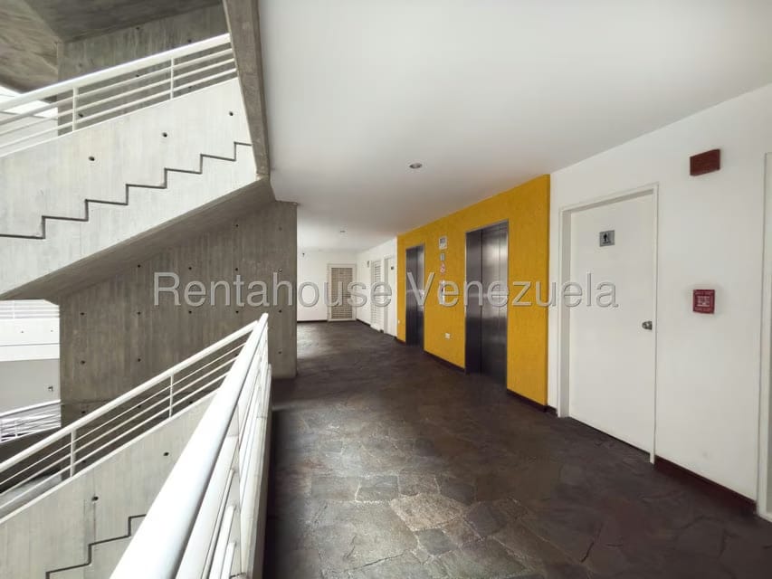 Apartamento (1 Nivel) en Alquiler en Los Naranjos de Las Mercedes, Distrito Metropolitano - 3