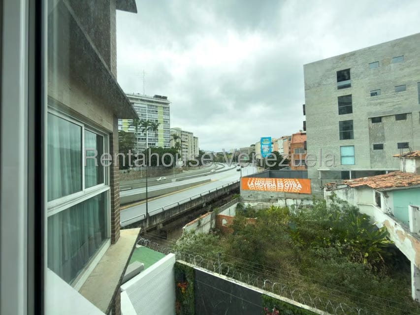 Apartamento (1 Nivel) en Alquiler en Los Naranjos de Las Mercedes, Distrito Metropolitano - 24