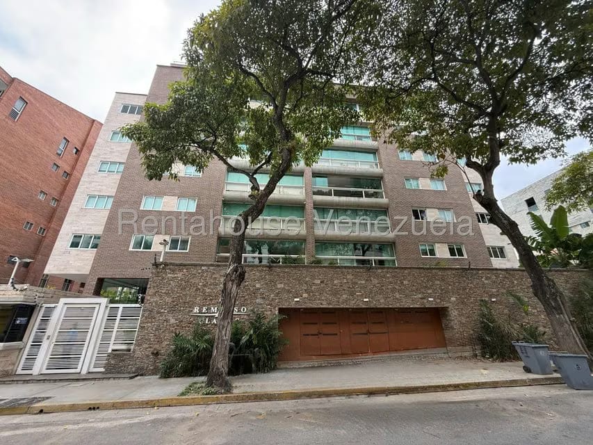 Apartamento (1 Nivel) en Alquiler en Los Naranjos de Las Mercedes, Distrito Metropolitano - 25