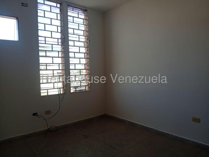 Apartamento (1 Nivel) en Alquiler en Centro, Zulia - 6