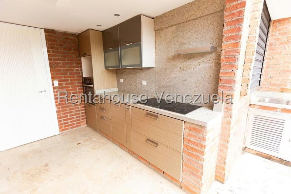 Apartamento (1 Nivel) en Alquiler en La Tahona, Distrito Metropolitano - 16