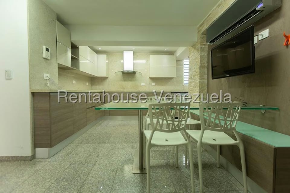 Apartamento (1 Nivel) en Alquiler en La Tahona, Distrito Metropolitano - 7