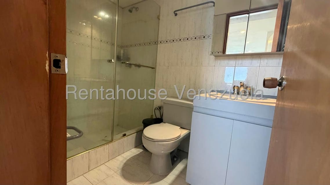 Apartamento (1 Nivel) en Alquiler en Chacao, Distrito Metropolitano - 12