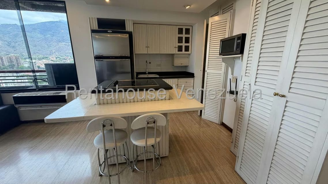 Apartamento (1 Nivel) en Alquiler en Chacao, Distrito Metropolitano - 3