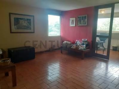 En Alquiler espacioso Apto original, habitable en la Urbanización El Cafetal - 7