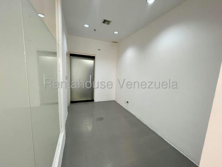 Comercial (Oficina) en Venta en La Lagunita Country Club, Distrito Metropolitano - 12