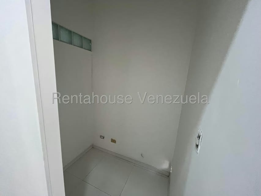 Comercial (Oficina) en Venta en La Lagunita Country Club, Distrito Metropolitano - 19