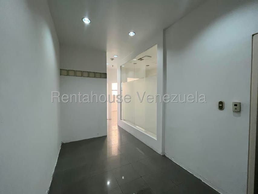 Comercial (Oficina) en Venta en La Lagunita Country Club, Distrito Metropolitano - 20