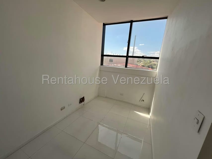 Comercial (Oficina) en Venta en La Lagunita Country Club, Distrito Metropolitano - 9