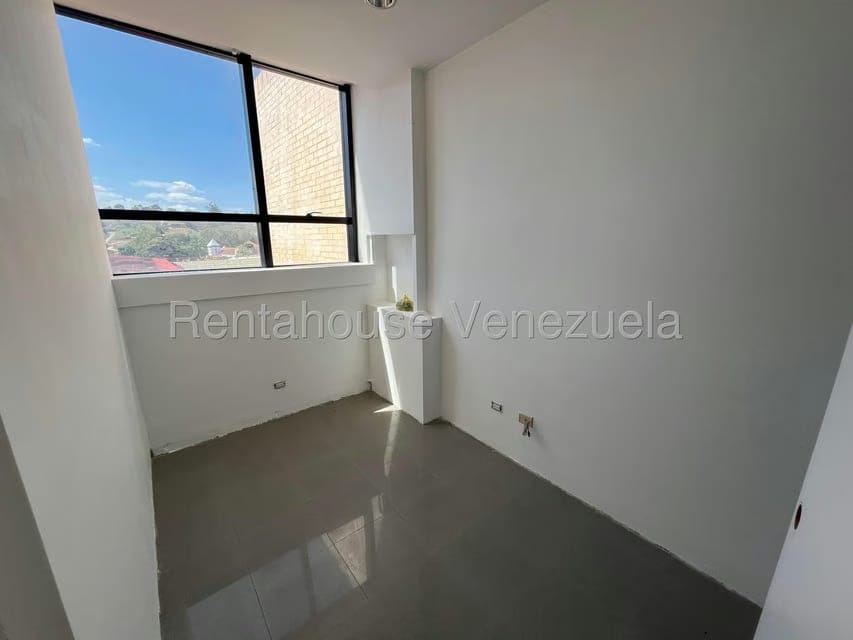 Comercial (Oficina) en Venta en La Lagunita Country Club, Distrito Metropolitano - 10