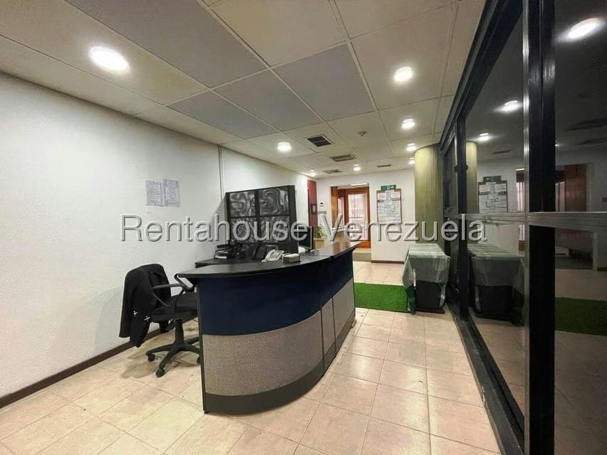 Comercial (Local Comercial) en Venta en Los Samanes, Distrito Metropolitano