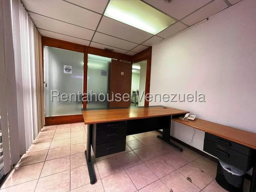 Comercial (Local Comercial) en Venta en Los Samanes, Distrito Metropolitano - 12