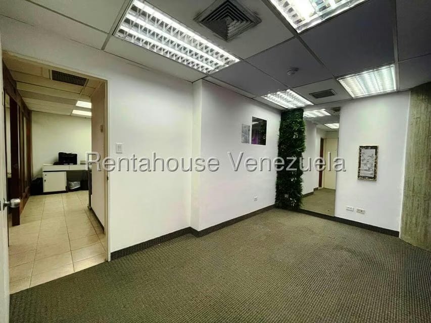 Comercial (Local Comercial) en Venta en Los Samanes, Distrito Metropolitano - 15