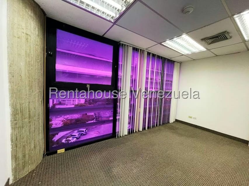 Comercial (Local Comercial) en Venta en Los Samanes, Distrito Metropolitano - 17
