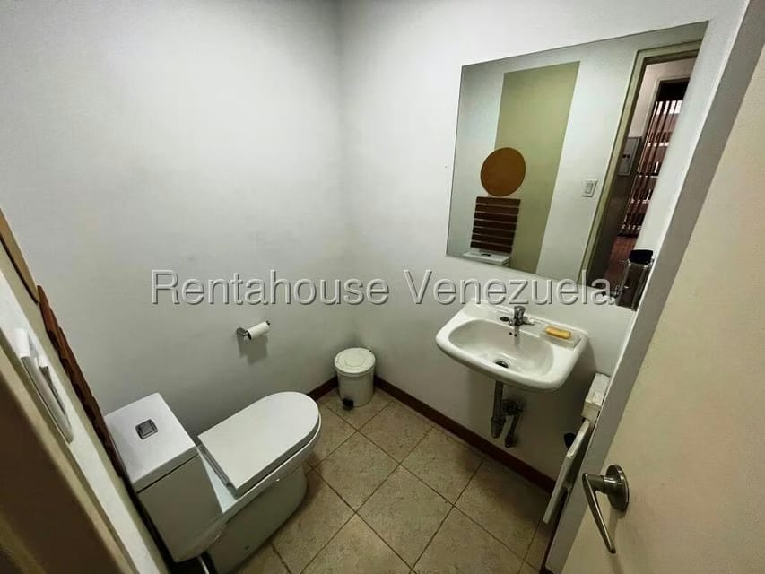 Comercial (Local Comercial) en Venta en Los Samanes, Distrito Metropolitano - 19