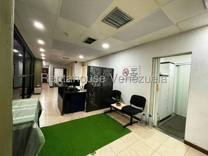 Comercial (Local Comercial) en Venta en Los Samanes, Distrito Metropolitano - 22