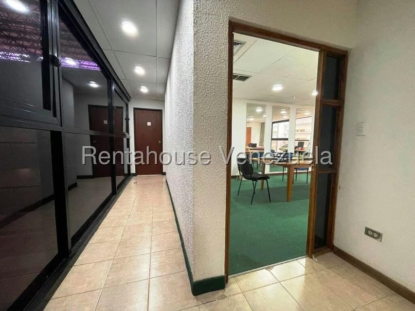 Comercial (Local Comercial) en Venta en Los Samanes, Distrito Metropolitano - 29