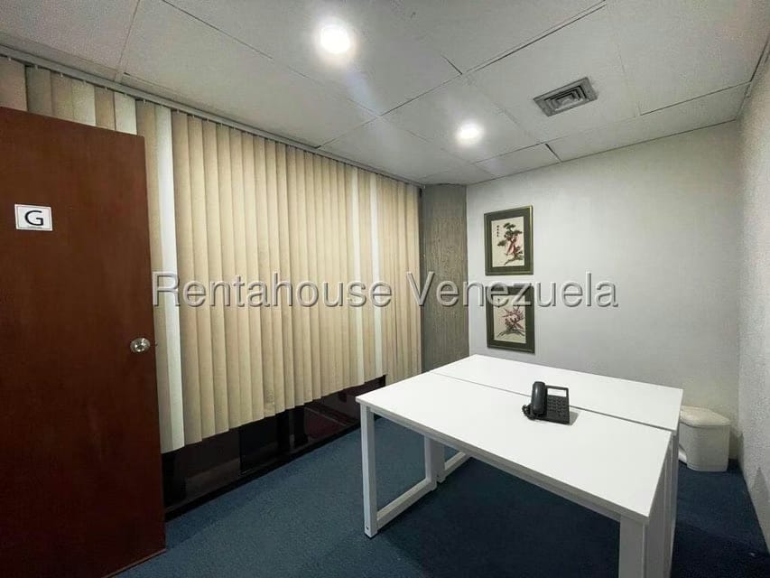 Comercial (Local Comercial) en Venta en Los Samanes, Distrito Metropolitano - 37