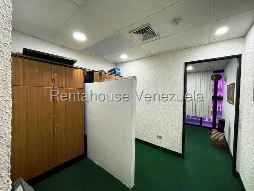 Comercial (Local Comercial) en Venta en Los Samanes, Distrito Metropolitano - 40