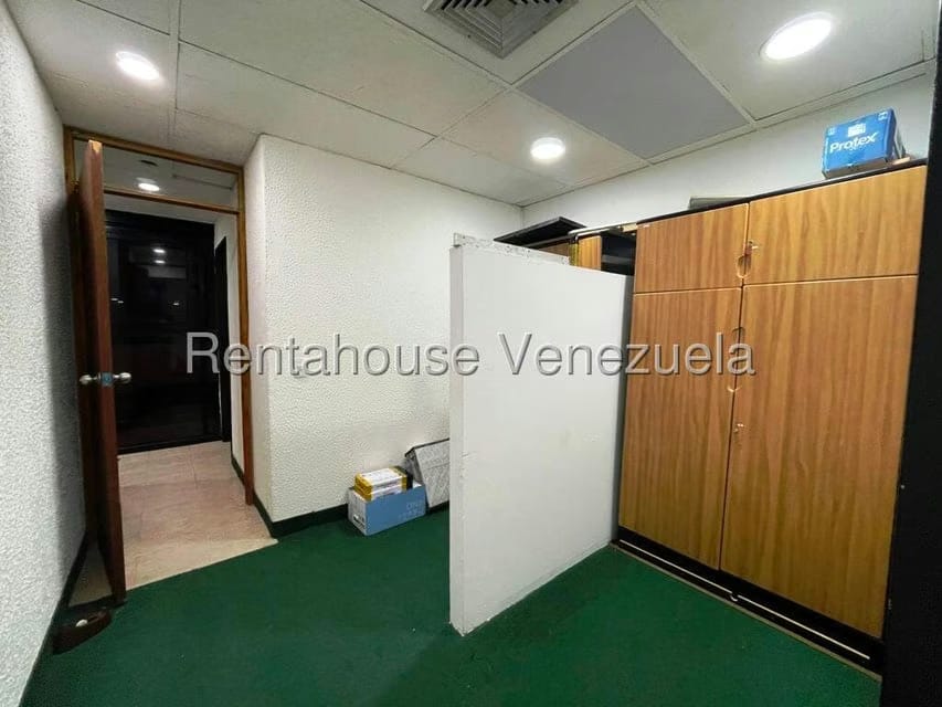 Comercial (Local Comercial) en Venta en Los Samanes, Distrito Metropolitano - 41