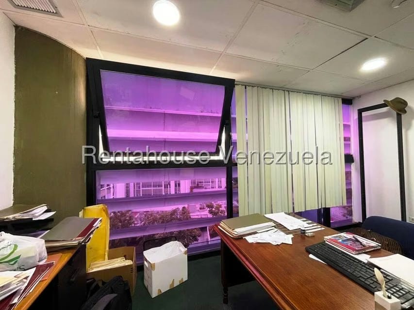 Comercial (Local Comercial) en Venta en Los Samanes, Distrito Metropolitano - 45