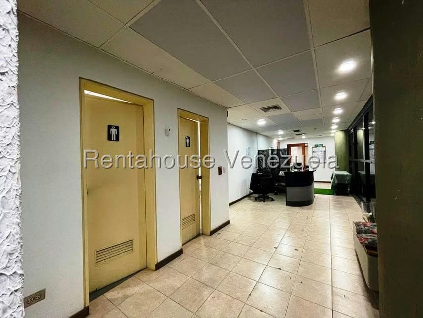 Comercial (Local Comercial) en Venta en Los Samanes, Distrito Metropolitano - 47