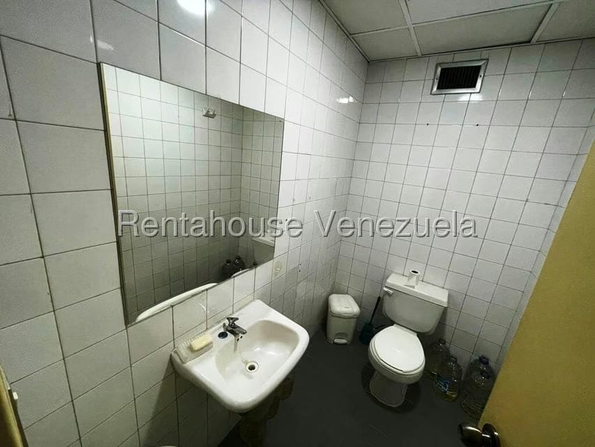 Comercial (Local Comercial) en Venta en Los Samanes, Distrito Metropolitano - 49