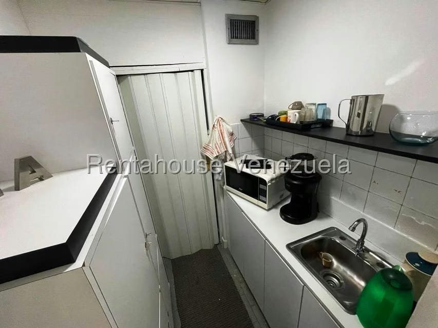 Comercial (Local Comercial) en Venta en Los Samanes, Distrito Metropolitano - 50