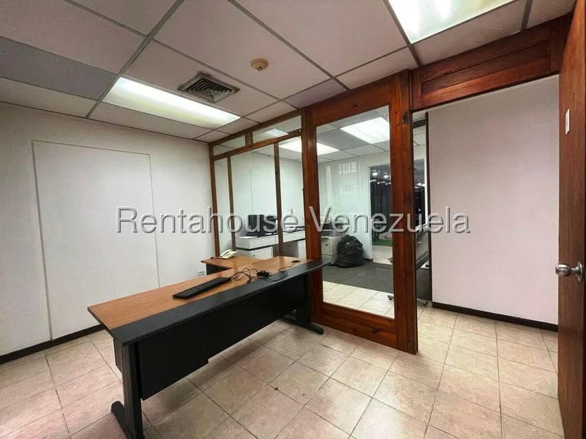 Comercial (Local Comercial) en Venta en Los Samanes, Distrito Metropolitano - 9