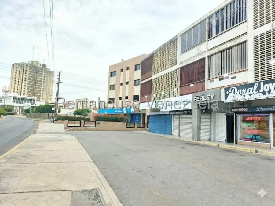 Oficina en Alquiler en Maracaibo - 2