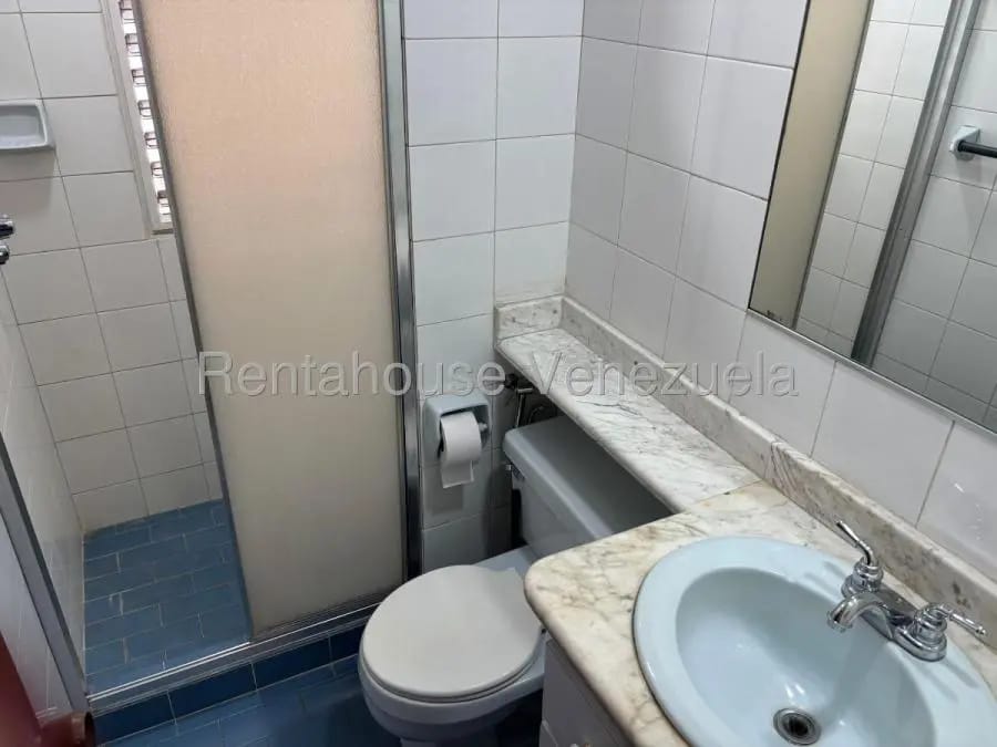 Apartamento en Alquiler en Los Palos Grandes Caracas - 13