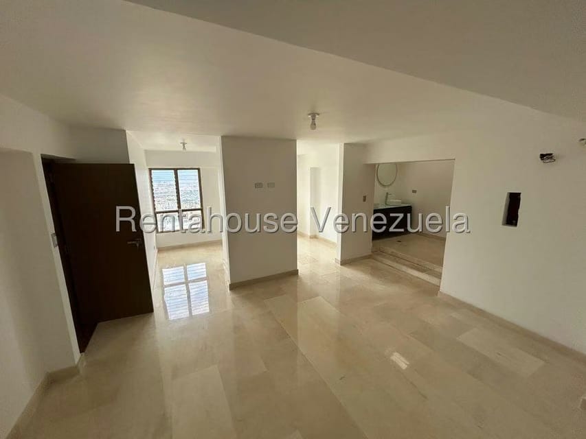 Apartamento (1 Nivel) en Venta en Los Naranjos del Cafetal, Distrito Metropolitano - 15